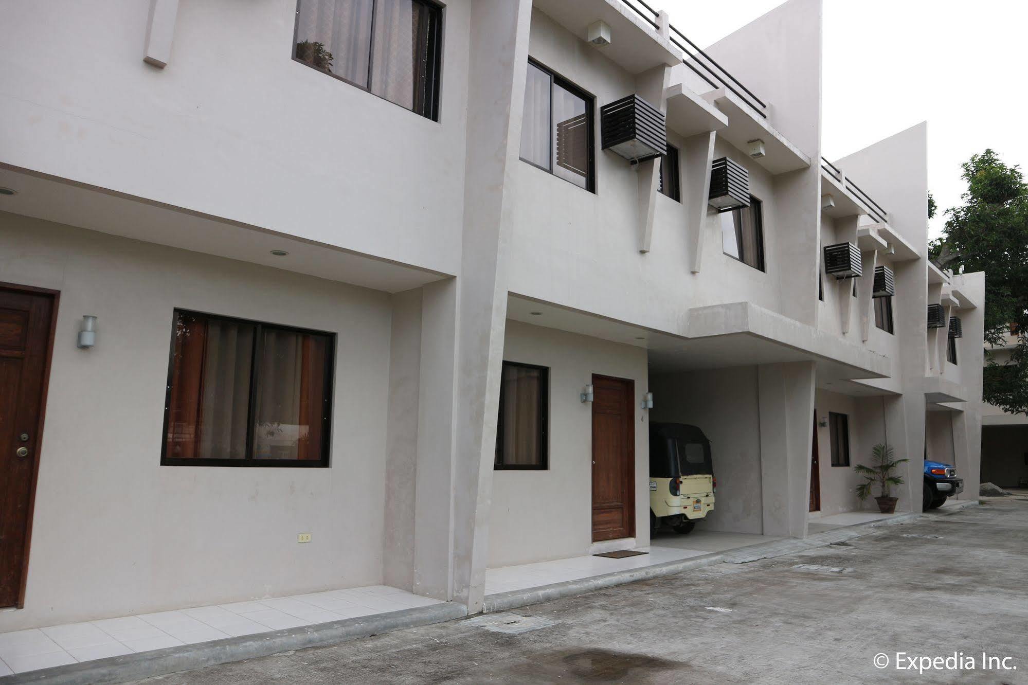 Marina Residences Dumaguete City Exterior foto